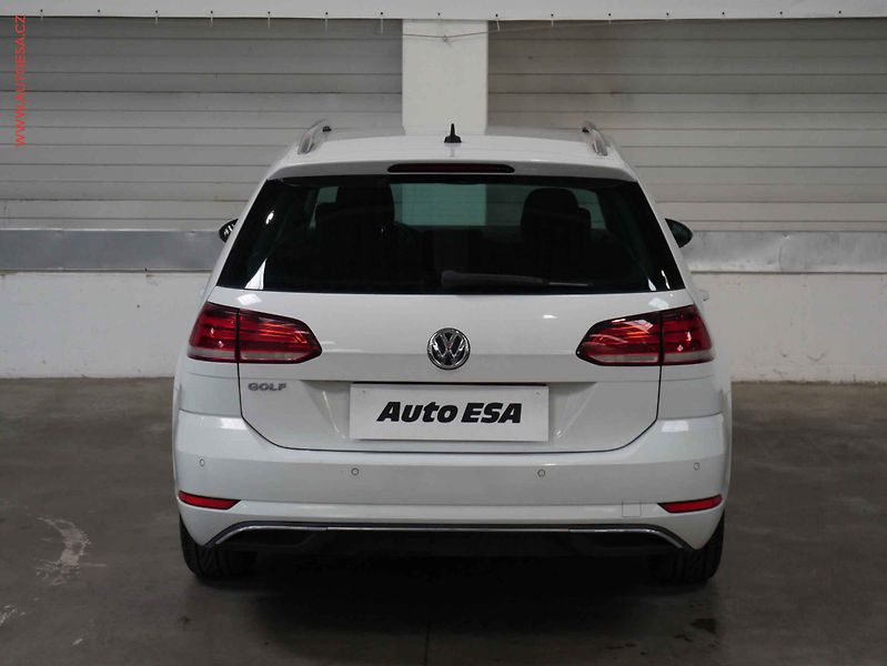 Volkswagen Golf (2019) 2.0TDi, DSG - fotka 5 z 20