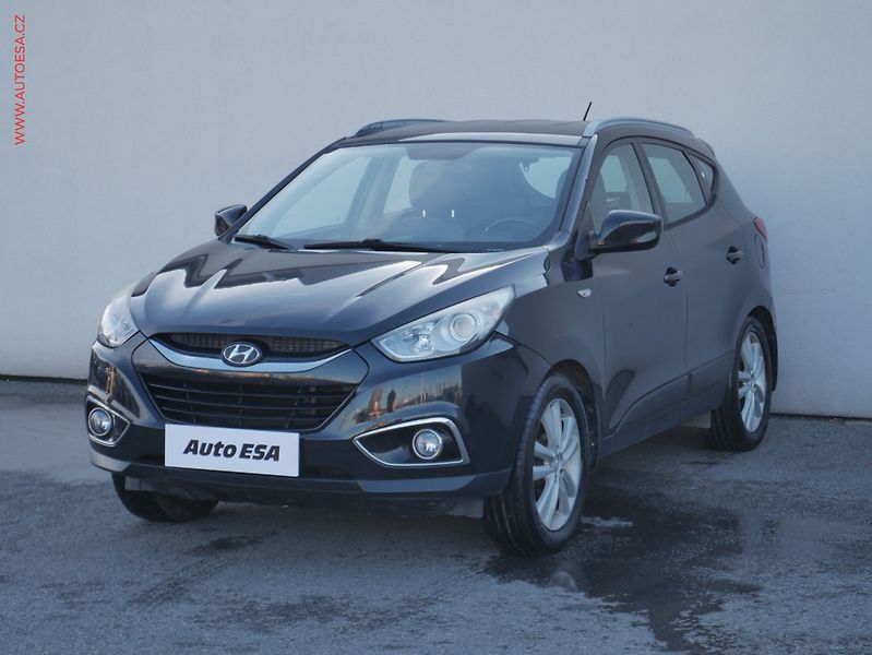 Hyundai ix35 (2010) 2.0 CRDi, ČR, AC, temp, tažné - fotka 3 z 20