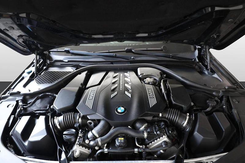 BMW Řada 8 M850i xDrive Gran Coupé - fotka 11 z 30