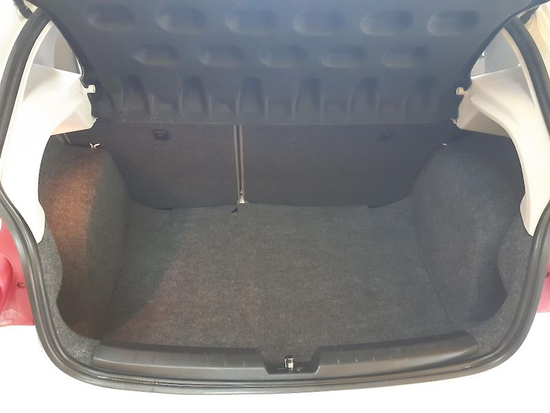 Seat Ibiza 1.2 TSI DSG KLIMA 77KW - fotka 15 z 18
