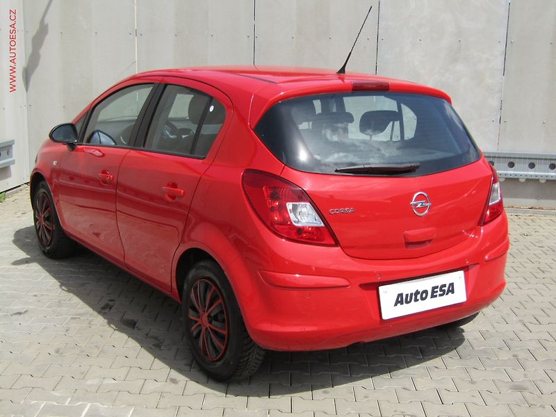 Opel Corsa (2014) 1.2i, ČR, AT, AC - fotka 6 z 16
