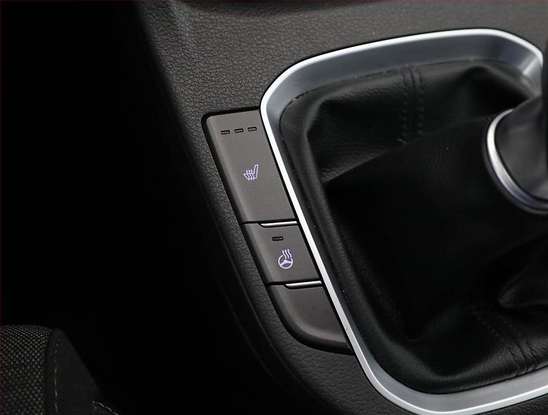 Hyundai i30 (2022) 1.0 T-GDI, ČR,1.maj - fotka 12 z 19