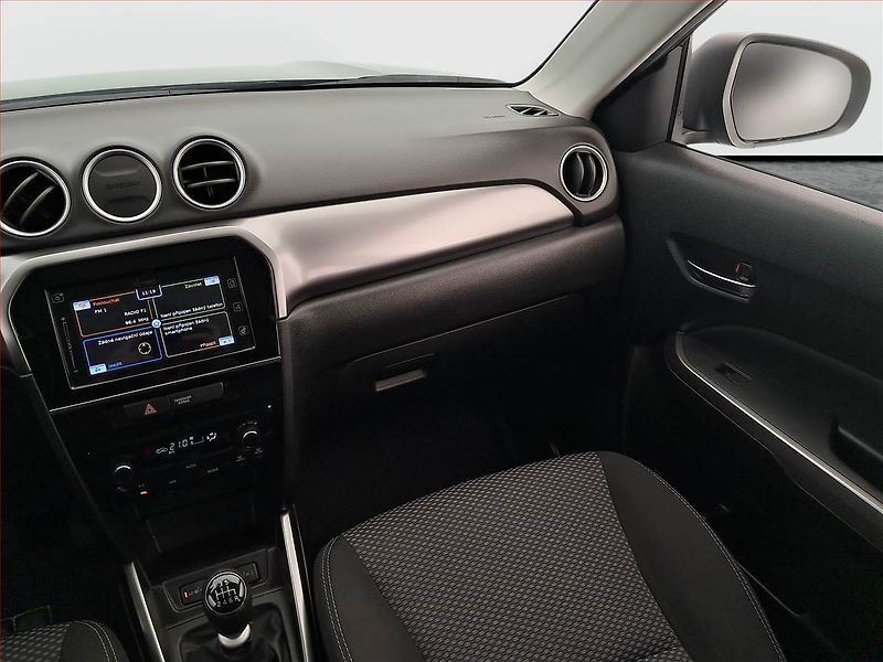 Suzuki Vitara (2022) Premium 1.4 BoosterJet - fotka 8 z 18