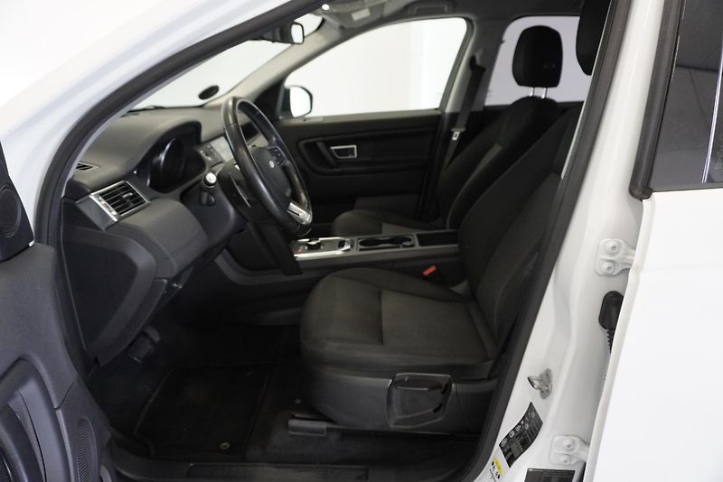 Land Rover Discovery Sport 2.0D 110kW,TAŽNÉ,140 000KM! - fotka 11 z 26