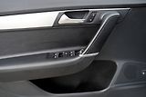 Volkswagen Passat 2.0 TDI 4Motion DSG/16Al./170P - náhled 15