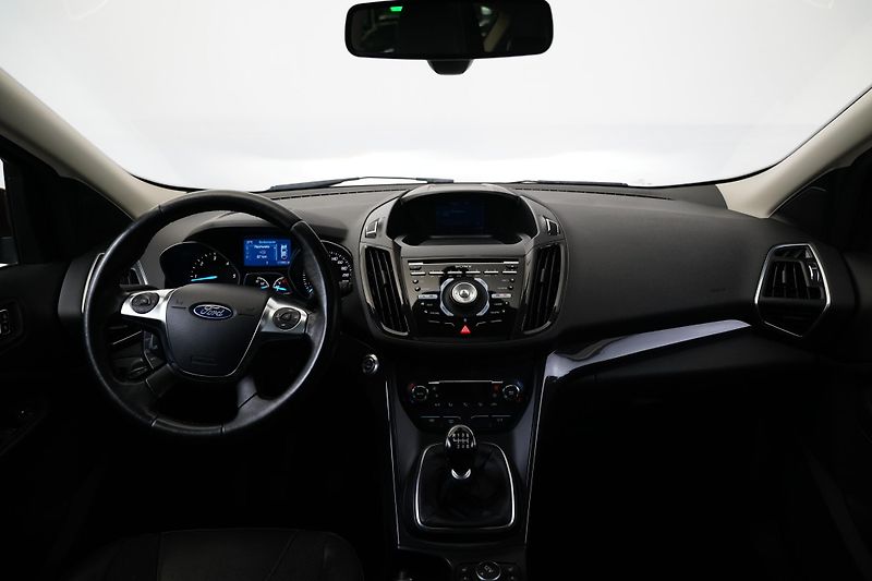 Ford Kuga - fotka 6 z 6