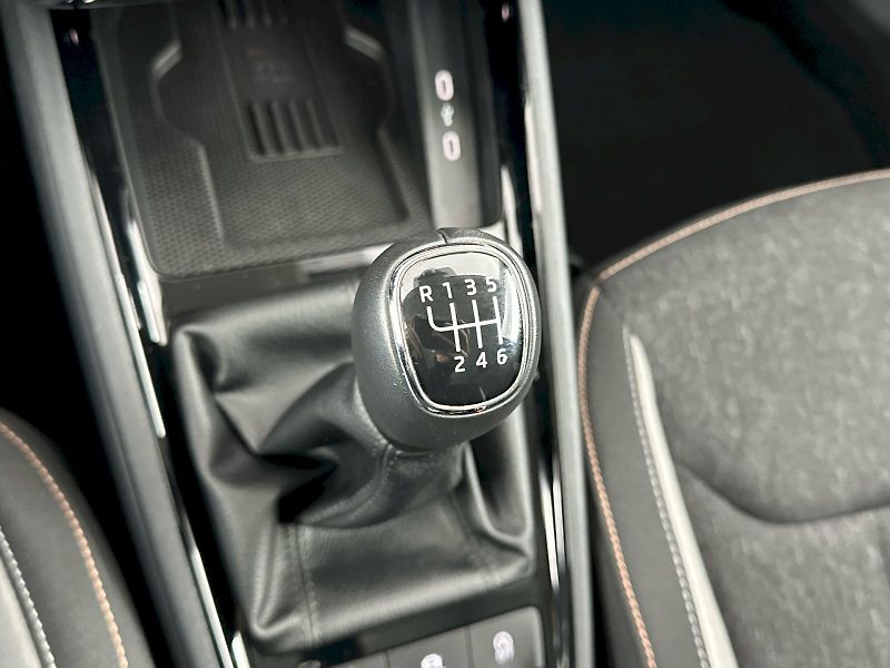 Škoda Kamiq (2025) 1.0TSI 85kW Top Selection - fotka 24 z 31