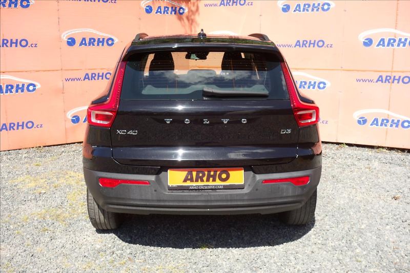 Volvo XC40 2,0 D3 110KW, MANUAL, FWD. - fotka 6 z 37