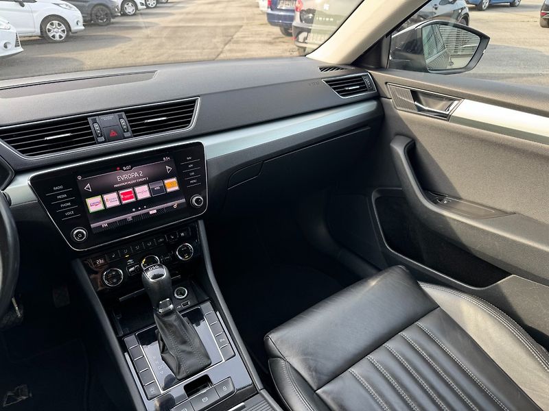Škoda Superb (2018) 2,0 TDI 110 KW DSG STYLE - fotka 15 z 30