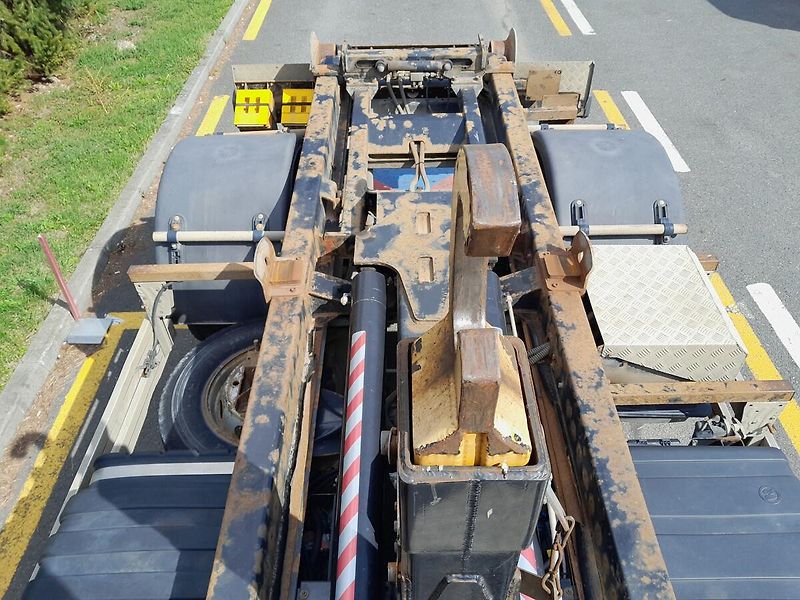 Iveco 120 E nosič kontejnerů - fotka 10 z 43
