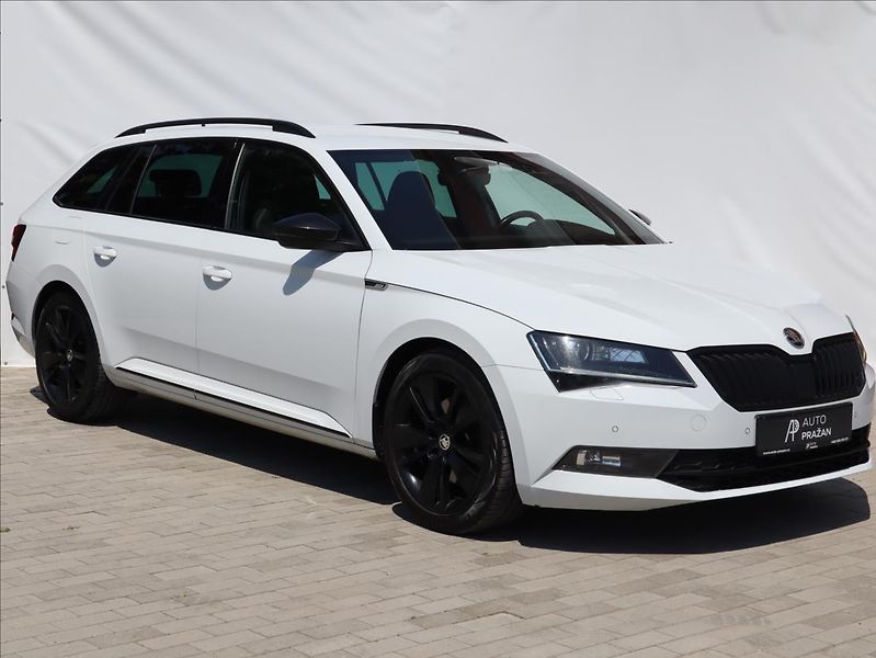 Škoda Superb 2,0 TDI SportLine Kamera ACC - fotka 1 z 36