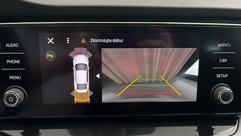 Škoda Octavia 2.0 TDI Ambition - fotka 12 z 25