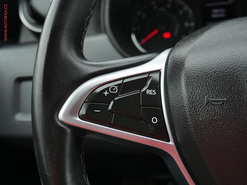 Dacia Duster (2019) 1.3 TCe, Comfort - fotka 15 z 21