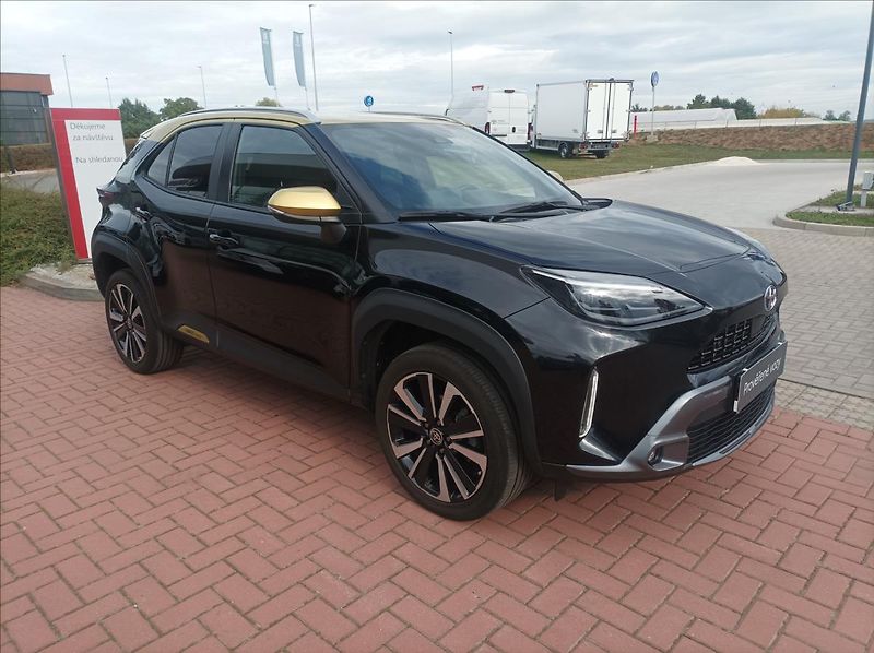 Toyota Yaris Cross 1,5 Premiere Edition - fotka 5 z 25
