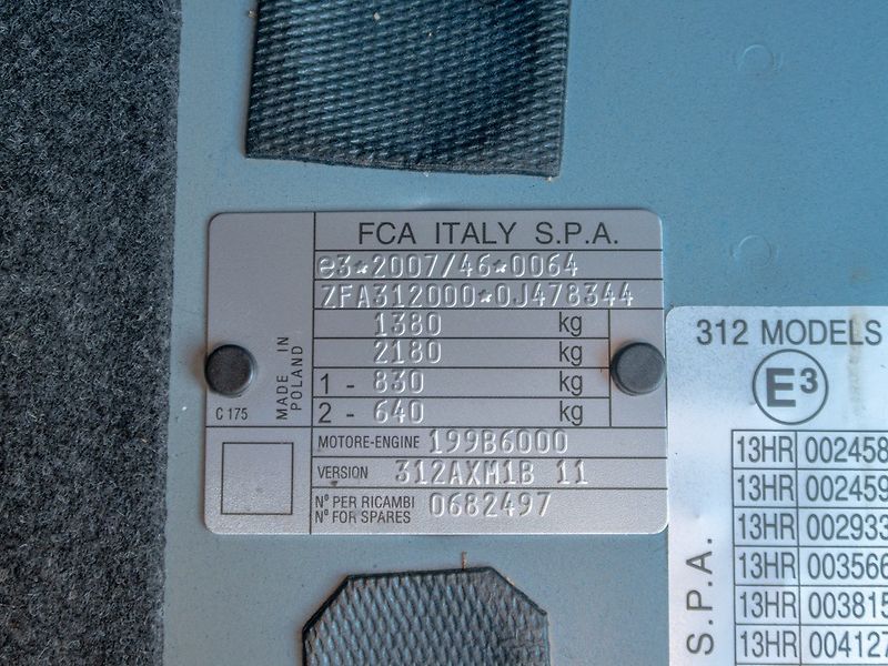 Fiat 500 (2015) 12/2015 ČR 0.9T 77KW- DIGI - fotka 37 z 38