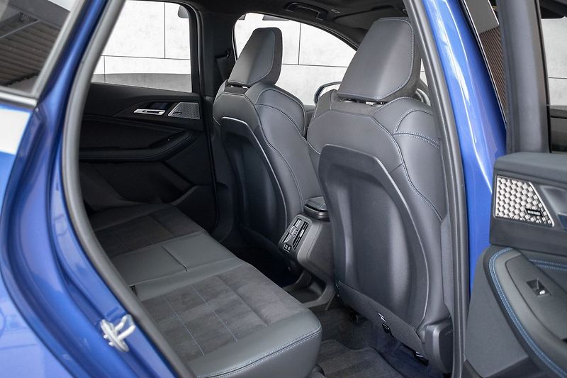 BMW Řada 2 218d ///MSPORT*ZÁRUKA*DPH*ČR 1 - fotka 12 z 48