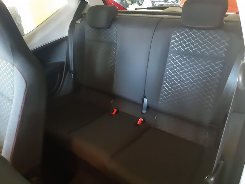 Volkswagen up! 1.0 MPI 55KW KLIMA TEMPOMAT - fotka 17 z 24