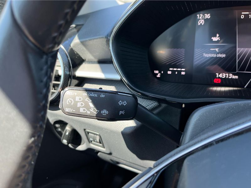 Škoda Fabia 1.0 MPi 59 kW SELECTION - fotka 19 z 27