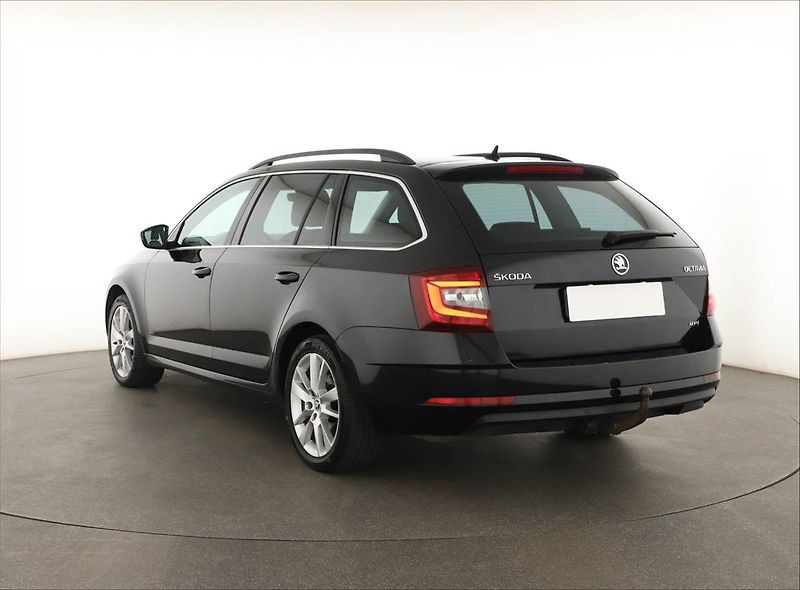 Škoda Octavia (2019) Style 2.0 TSI, 4X4, Automat - fotka 4 z 17