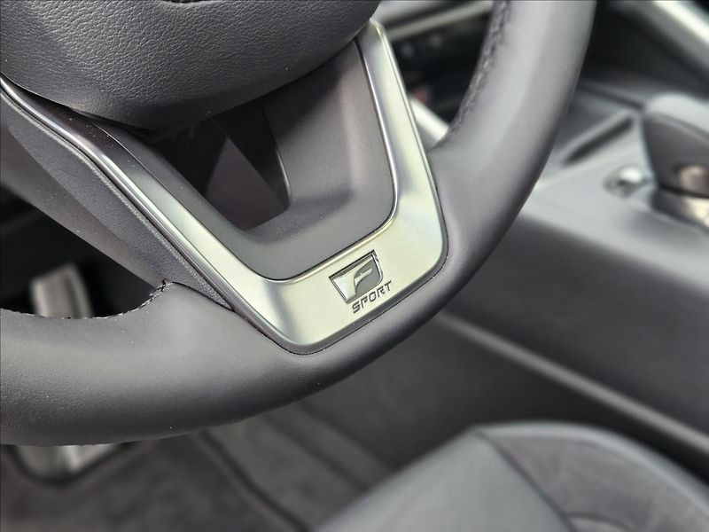 Lexus TX 500h (2025) 2,4 F SPORT Performance 3 - fotka 21 z 27