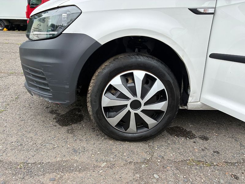 Volkswagen Caddy 2.0 TDi LONG 5 míst ČR DPH - fotka 13 z 18