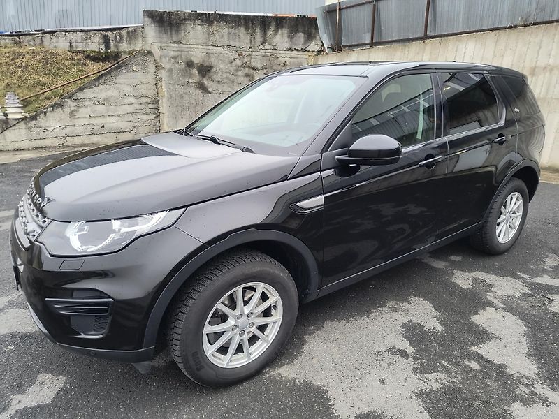 Land Rover Discovery Sport 2.0 TD4 4X4 NAVI/AC/KAMERA/ALU - fotka 3 z 43