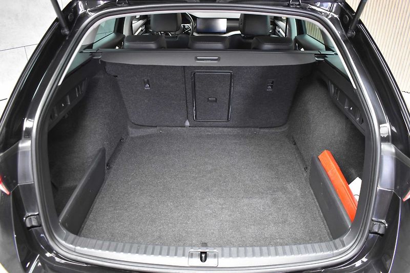 Škoda Octavia TSI*81kW*DSG*STYLE*KAMERA*ACC* - fotka 37 z 40