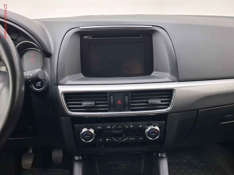 Mazda CX-5 (2015) 2.0i, ČR, AC, tempo, park - fotka 12 z 17
