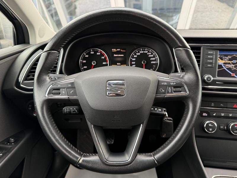 Seat Leon 1,4 TSI 90kW ST Navi AKCE ! - fotka 21 z 28