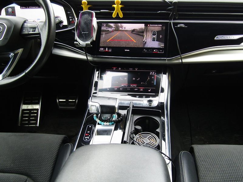 Audi Q8 (2021) 50 TDI 210kW  S-LINE - fotka 17 z 42