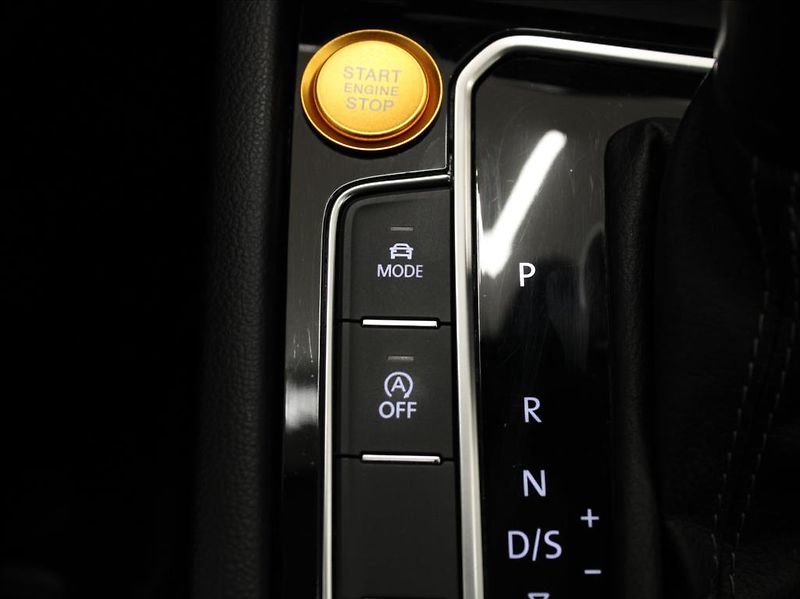 Volkswagen Arteon 2,0 TDI 176kW 4M R-line DCC ČR - fotka 23 z 29
