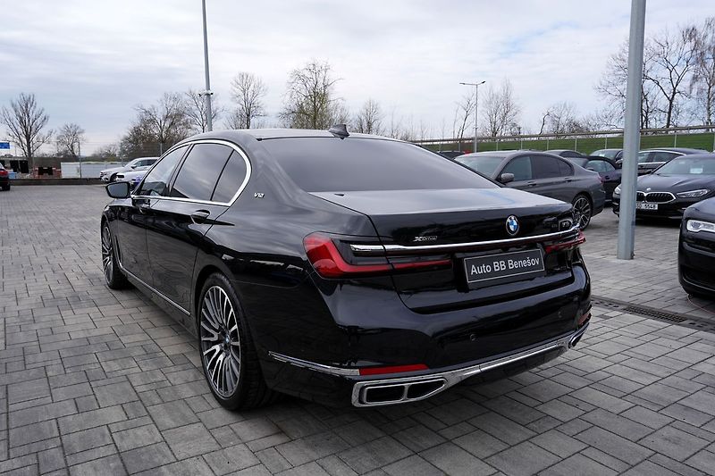 BMW Ostatní M760Li xDrive/6.6i/V12/590PS - fotka 4 z 47
