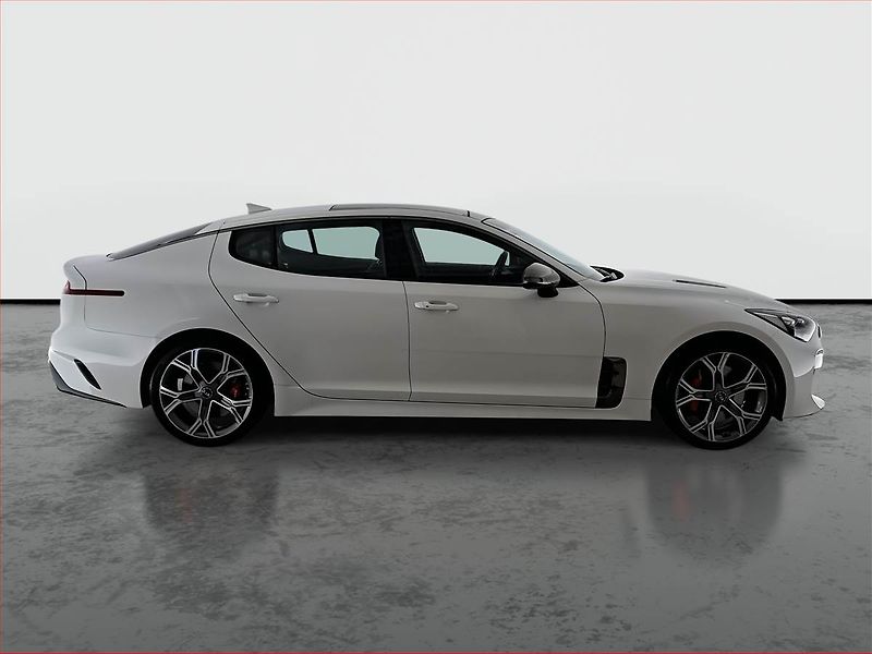 Kia Stinger (2020) 3.3 T-GDI - fotka 6 z 17