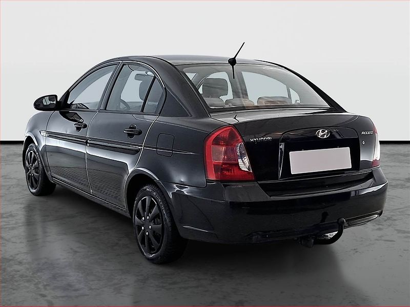 Hyundai Accent (2008) 1.4i, po STK, Tažné, Klima - fotka 4 z 13