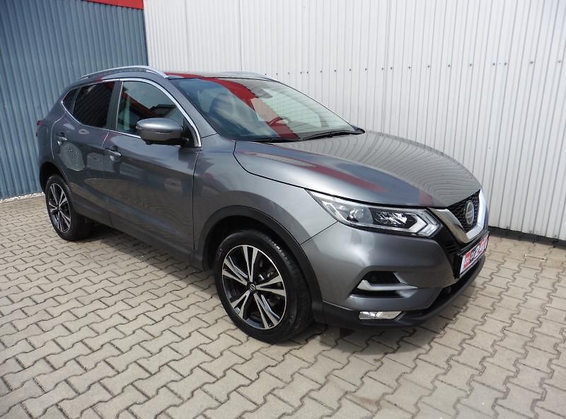 Nissan Qashqai 1.5 dCi 115 N-Connecta 1.maj. - fotka 2 z 14