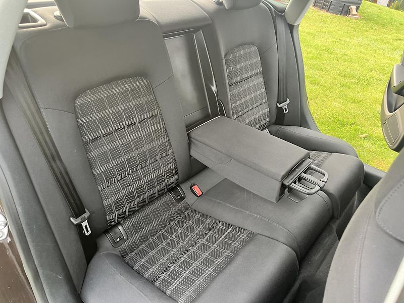 Audi A5 2.0TDI 100KW,TZ,DIGI,XENONY - fotka 20 z 49