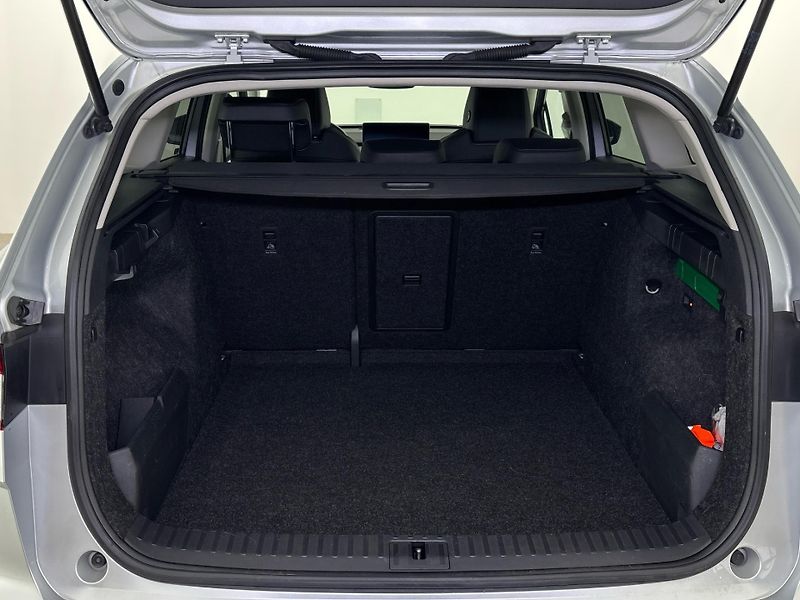Škoda Enyaq 80X 82kWh - fotka 10 z 29