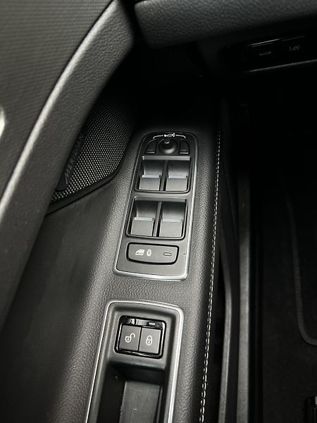 Jaguar XF 3.0 Aut. 380HP! S AWD Edition  - fotka 19 z 25