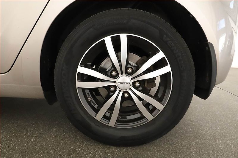 Hyundai ix20 (2015) 1.4 CRDi, Serv.kniha - fotka 11 z 13