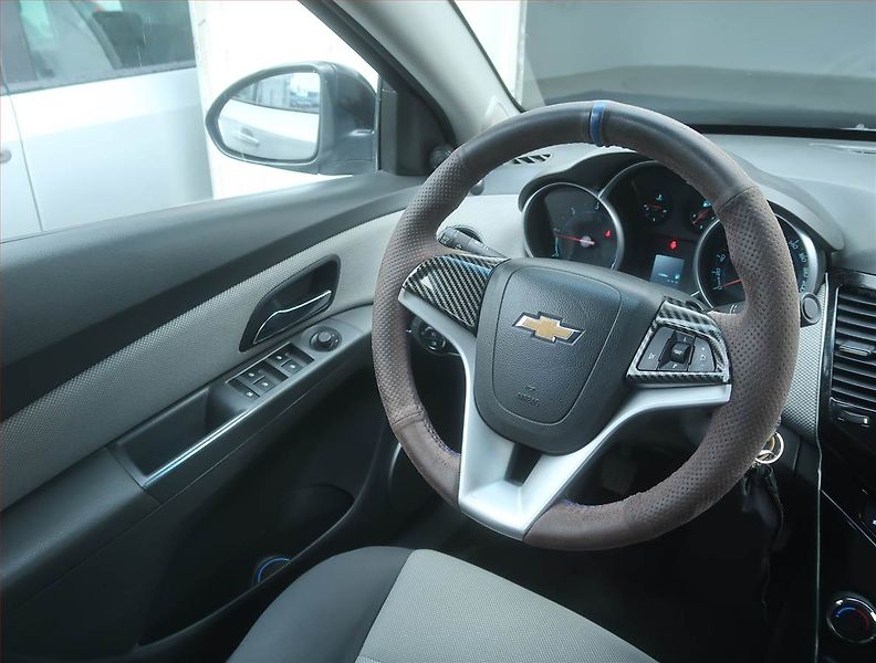 Chevrolet Cruze (2010) 2.0 VCDi, Tempomat - fotka 7 z 14