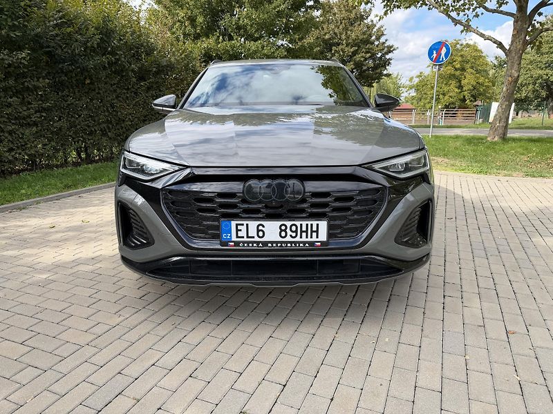 Audi Q8 e-tron 55 Quattro B&O S-Line Head-Up  - fotka 14 z 25