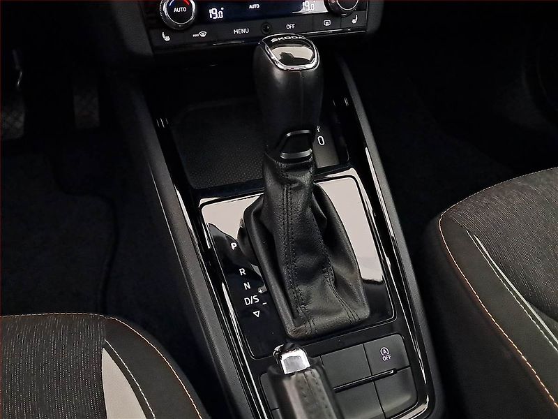 Škoda Kamiq (2021) Style 1.0 TSI - fotka 13 z 20