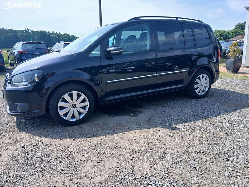Volkswagen Touran (2012) 1.4 TSI, 7 míst - fotka 14 z 34