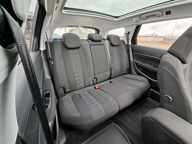 Peugeot 308 SW ALLURE 1,6 BHDi 120k M6 - fotka 6 z 26