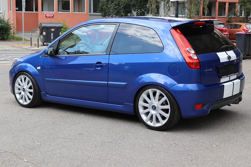 Ford Fiesta ST 2.0i 110kW - fotka 14 z 49