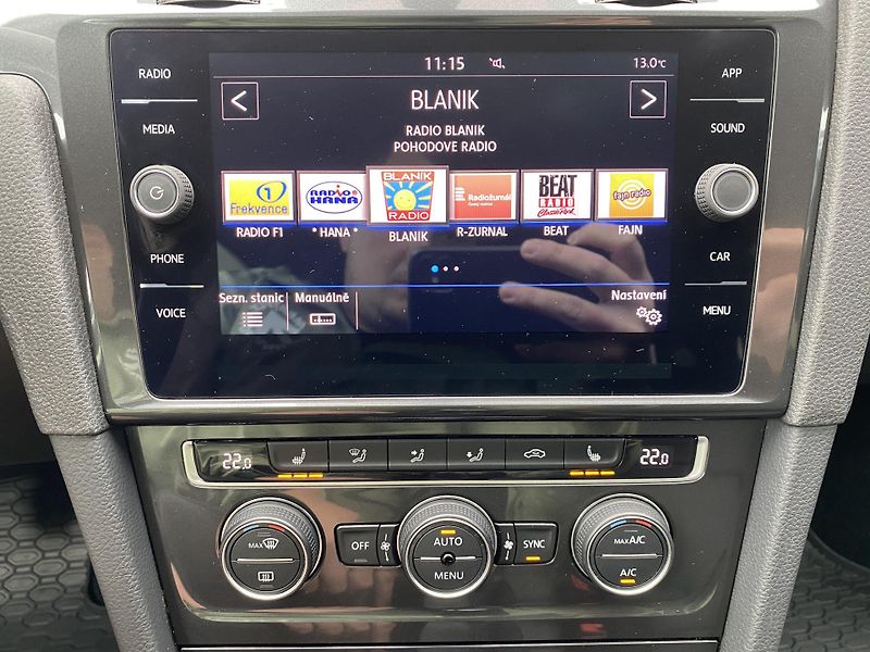 Volkswagen Golf 1.4 TSI 92kW-1xMAJ.-LED- ACC - fotka 21 z 44
