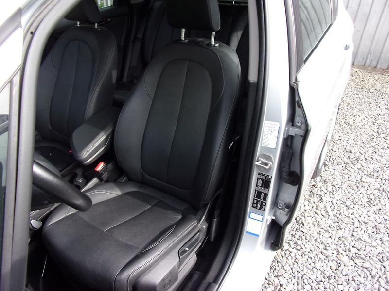 BMW Řada 2 (2019) 218 4x4 110kW LUXURY LINE KŮŽE - fotka 16 z 25