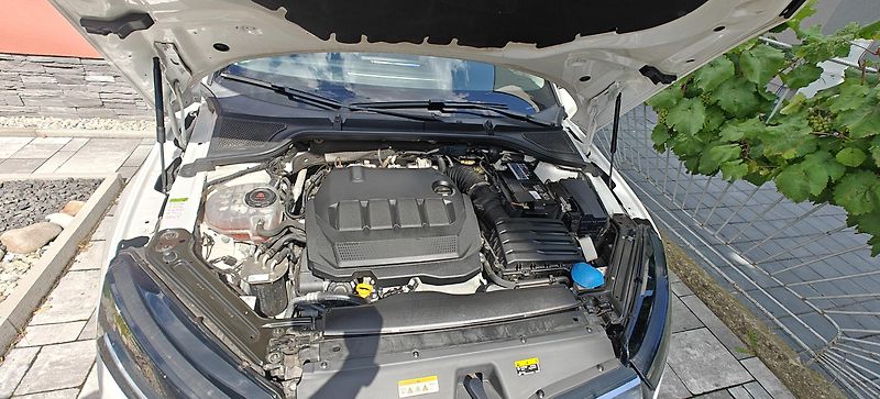Škoda Octavia (2020) FIRST EDITION 4, 2.0 TDI, 85kw - fotka 14 z 18