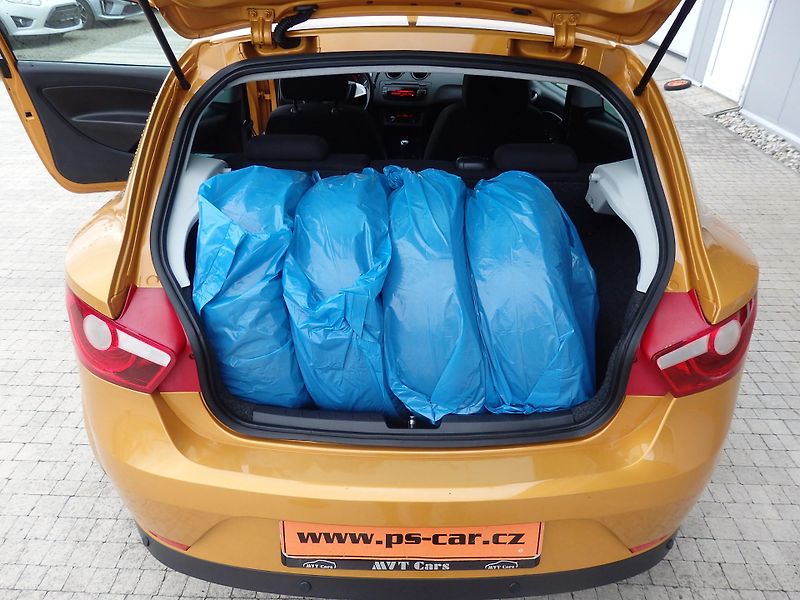 Seat Ibiza 1.2 TSI 77 kW ZÁLOHOVÁNO - fotka 8 z 16