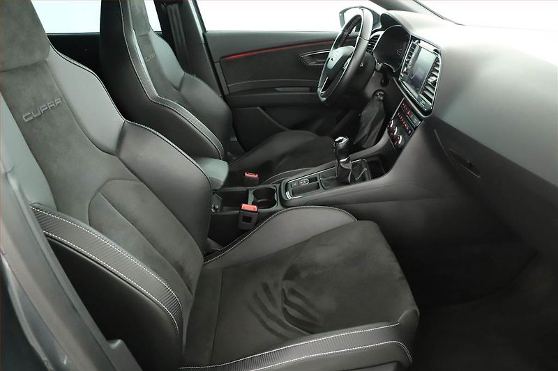 Seat Leon (2018) 2.0 TSI Cupra 300, CUPRA 300 - fotka 7 z 24